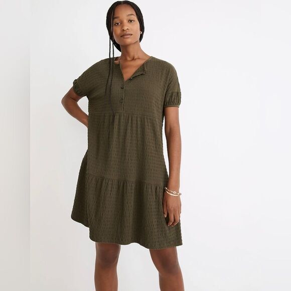 Madewell NWT Olive Green Resourced Crinkle-Knit Tiered Button‎ Mini Dress XXS - Picture 1 of 9